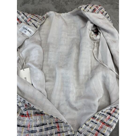 Chanel 18P Grey Tweed Midi Dress FR36 US4 Short Sleeve CC Logo Button Silk - Picture 14 of 16